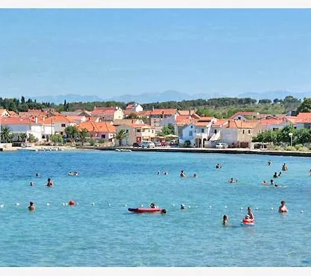 Dalmatian Rustic House Casa de Férias *